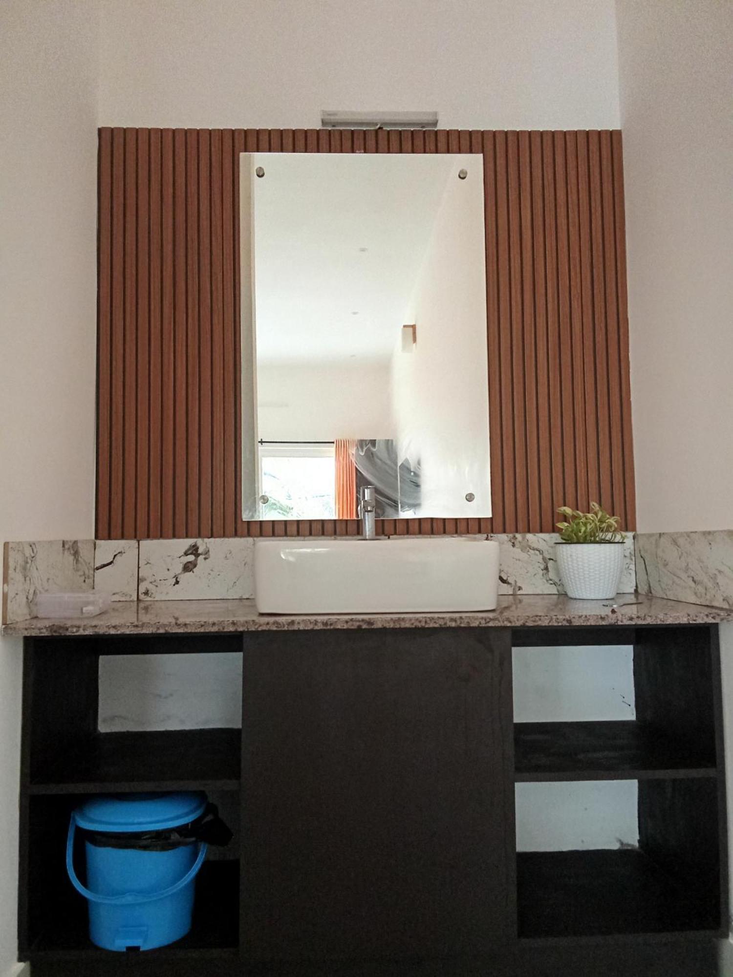 Appu'S Nido Hotel Pallipuram Bagian luar foto