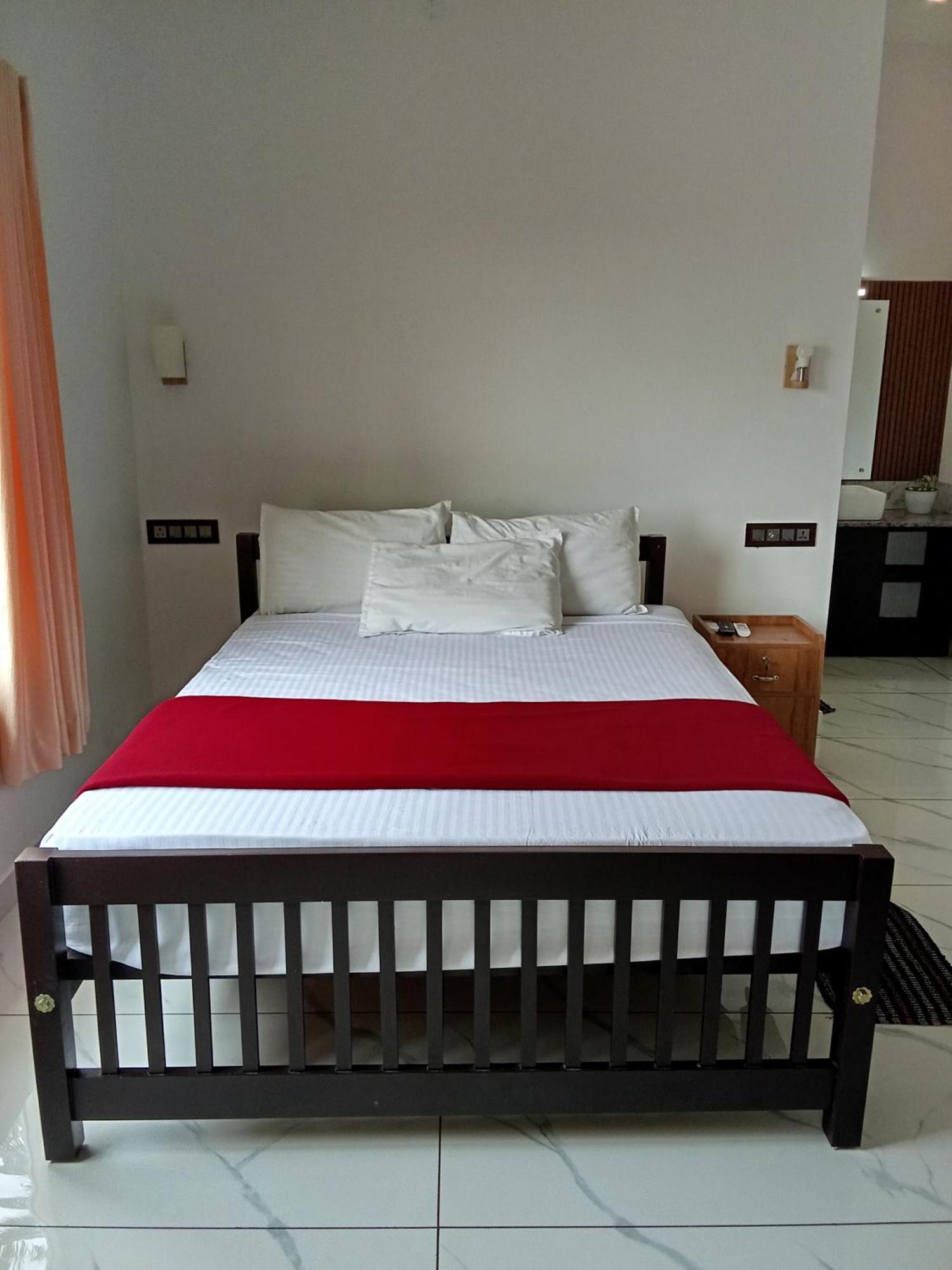 Appu'S Nido Hotel Pallipuram Bagian luar foto