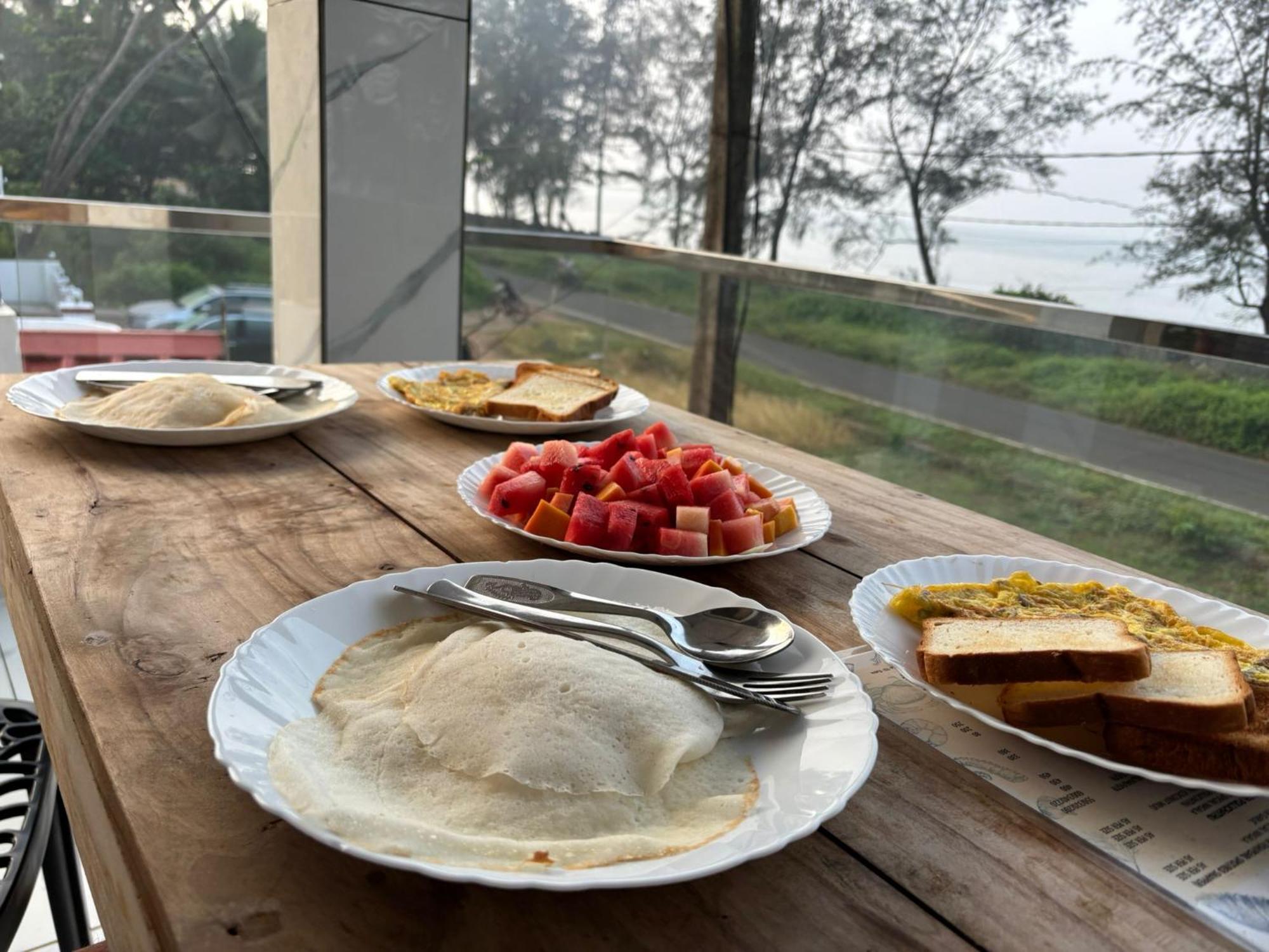 Appu'S Nido Hotel Pallipuram Bagian luar foto