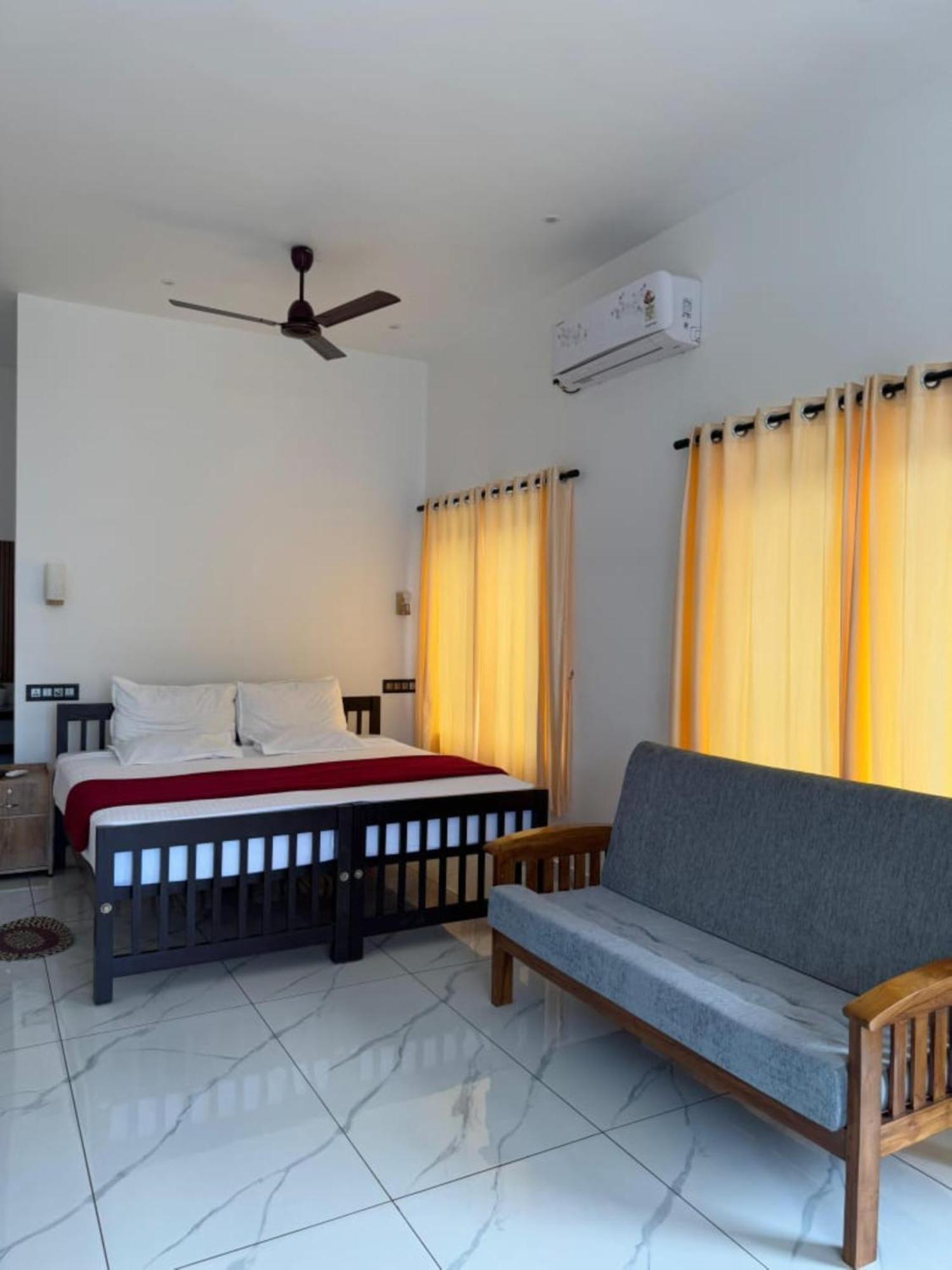 Appu'S Nido Hotel Pallipuram Bagian luar foto